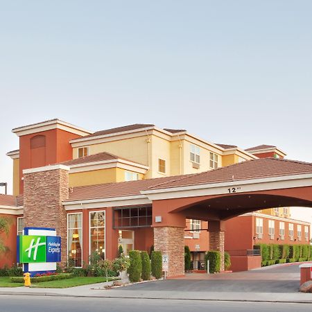 Holiday Inn Express- West Sacramento By Ihg Экстерьер фото